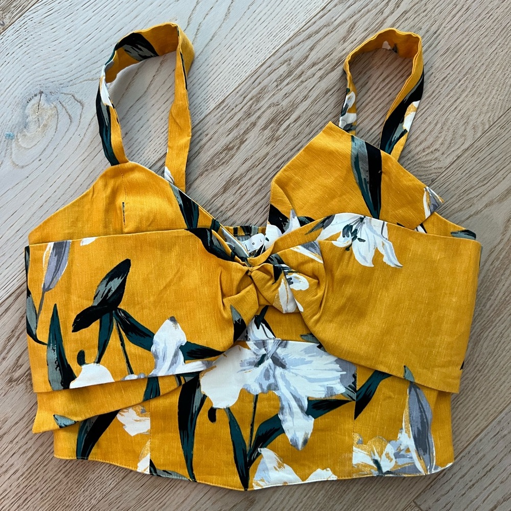 Vacation vibes, LEITH tropical floral crop top. NWOT, purchased Nordstrom